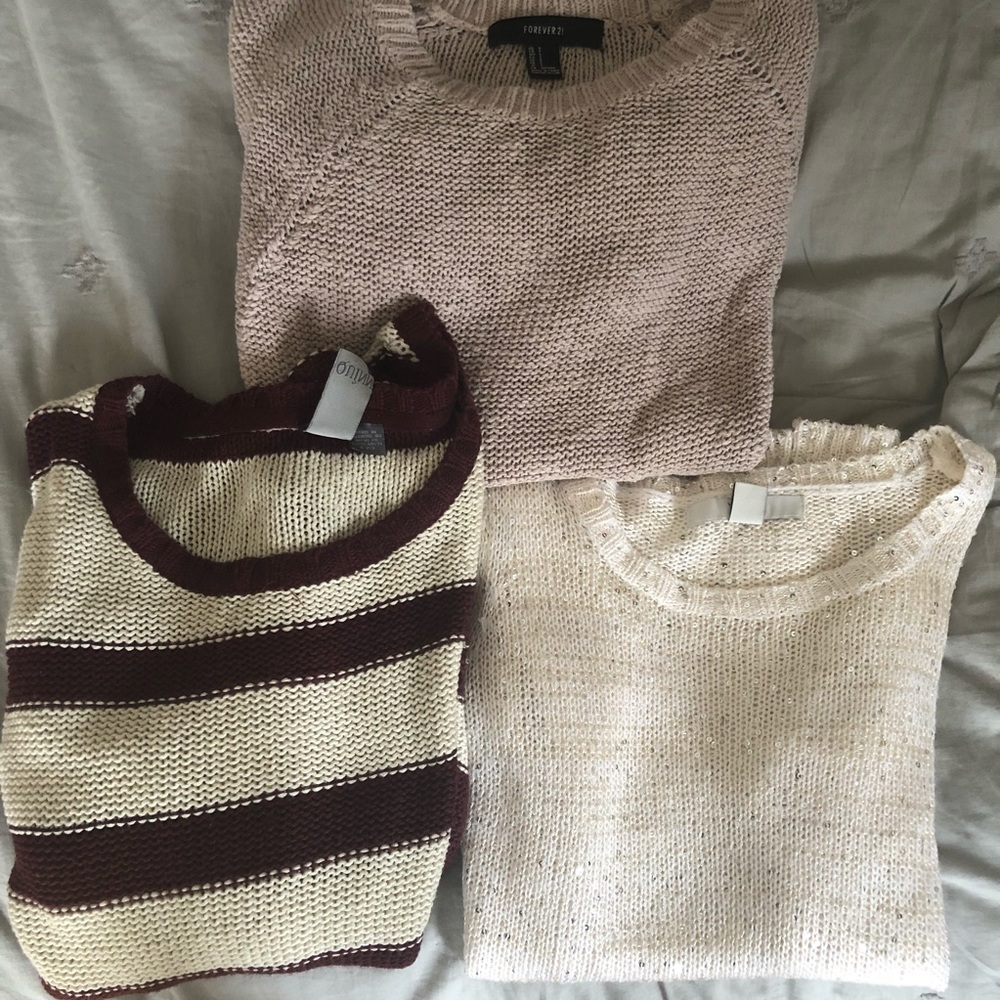 SWEATER LOT: 3 FOR THE PRICE OF 1